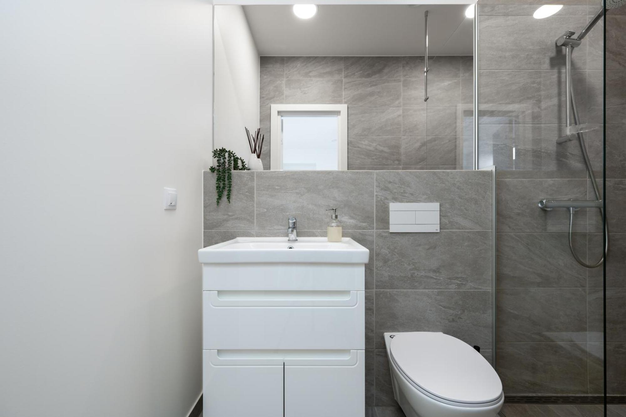 Hilltop Apartments - Studio Rooms In City Centre Tallinn Exterior foto
