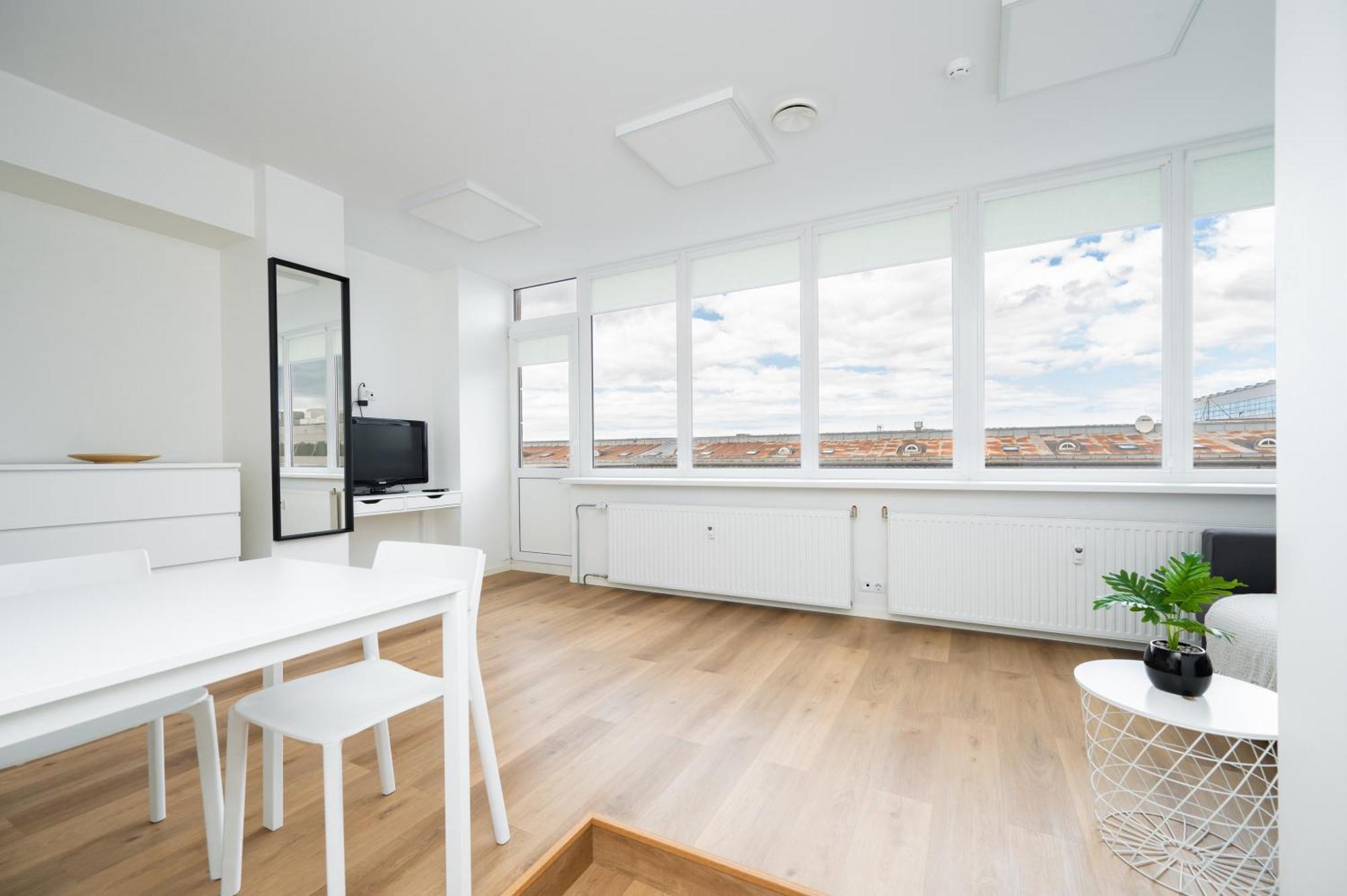Hilltop Apartments - Studio Rooms In City Centre Tallinn Exterior foto