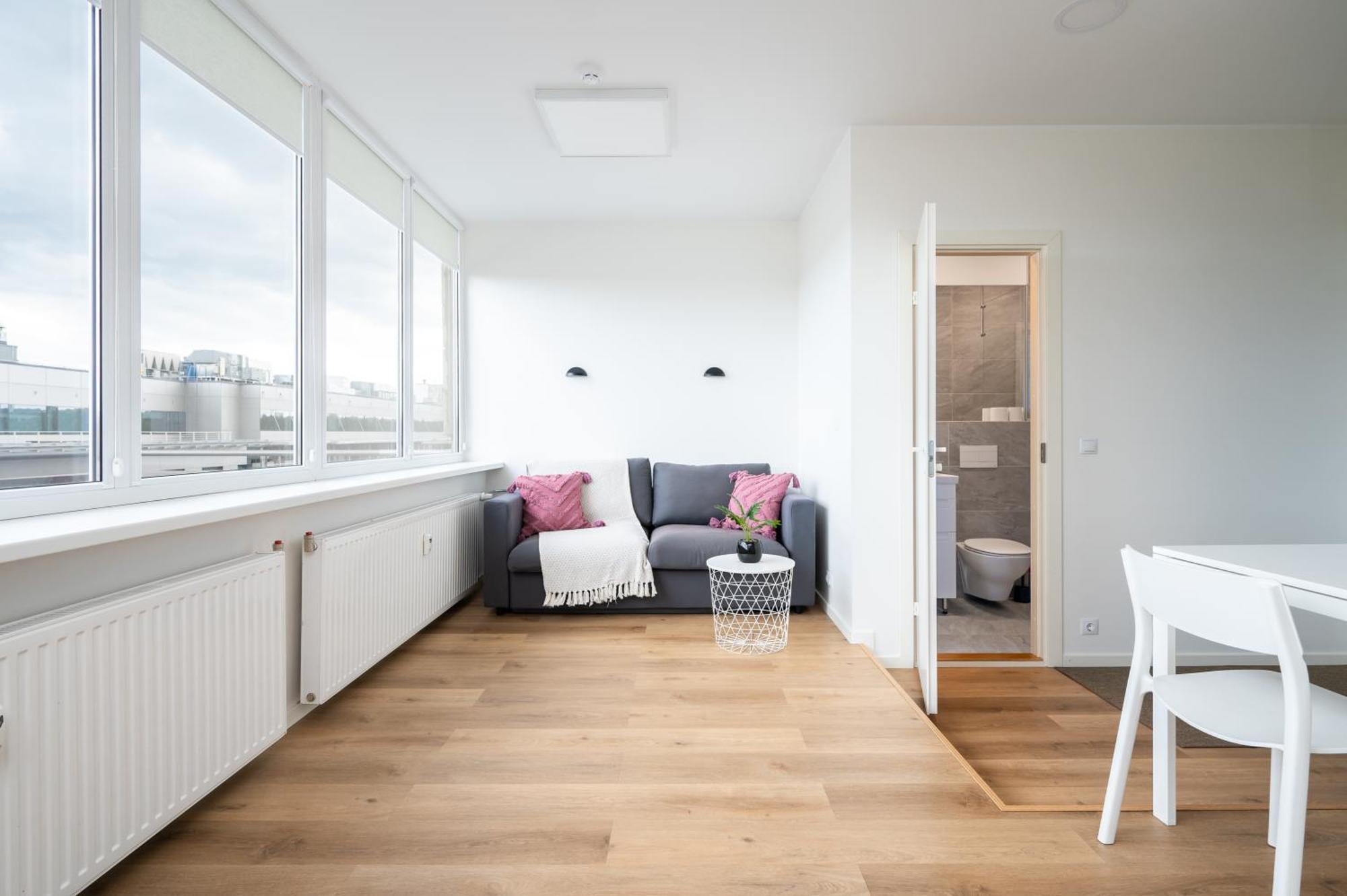 Hilltop Apartments - Studio Rooms In City Centre Tallinn Exterior foto